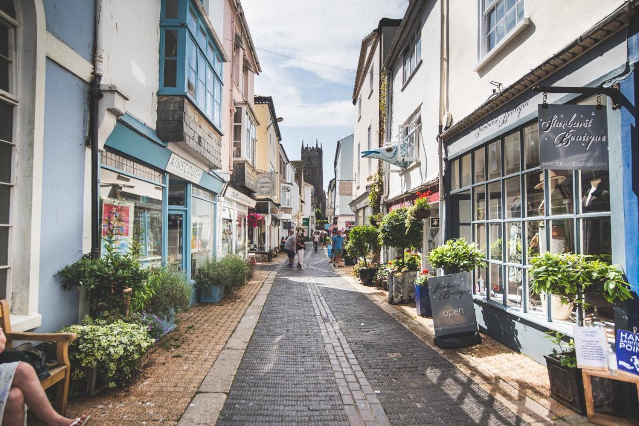 Top Storey Dartmouth Esterno foto